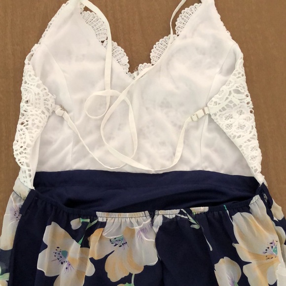 Spaghetti strap dress. - Picture 4 of 5